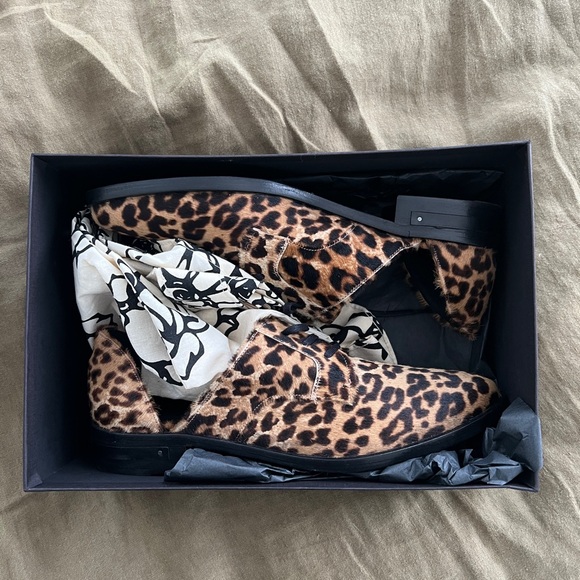 NIB Freda Salvador Cheetah Calf Hair D’Orsay Oxfords - Size 8 - Picture 8 of 10